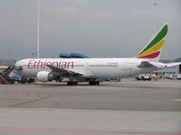 ET-AME @ EHAM - Ethiopian on remote stand - by Robert Kearney