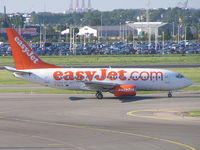 G-EZJA @ EHAM - Easy Jet going to stand - by Robert Kearney