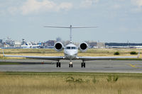 VQ-BGA @ EDDF - Gulfstream G450 line up RW18W - by FBE