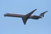 N242AA @ KORD - American Airlines Mcdonnell Douglas DC-9-82, N242AA on approach to 4R KORD. - by Mark Kalfas