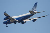 N193UA @ KORD - United Airlines Boeing 747-422, N193UA on approach to 4R KORD. - by Mark Kalfas