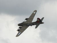 F-AZDX @ EGSU - Boeing B-17G Flying Fortress F-AZDX Forteresse Toujours Volante painted as US Air Force 44-8846/DS-M Pink Lady - by Alex Smit