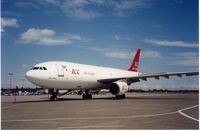 C-GICD @ YVR - At YVR,2002 - by metricbolt