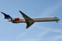 LN-RMM @ EGLL - Scandinavian Airlines - by Chris Hall