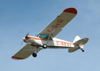 G-BEOI @ EGHL - GLIDER TUG RETURNING FOR ANOTHER PICK UP DURING COMPETITIONS AT LASHAM - by BIKE PILOT