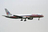N628AA @ KLAX - American Airlines 757-223, N628AA on approach RWY 7R KLAX - by Mark Kalfas