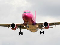 HA-LPN @ EGGP - Wizzair Airbus A-320-232 - by Chris Hall