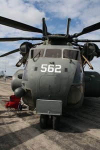 164765 @ YIP - MH-53E Sea Dragon