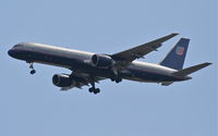 N587UA @ KORD - United Airlines on approach 4R KORD - by Mark Kalfas