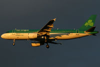 EI-DEA @ VIE - Aer Lingus Airbus A320-214 - by Joker767