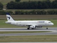 EP-IEA @ VIE - Iran Air A 320 -  normally visits Vienna with A 310 or A 300-600 - by P. Radosta - www.austrianwings.info