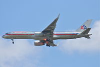 N674AN @ KORD - American Airlines Boeing 757-223, N674AN on the 4R approach KORD - by Mark Kalfas