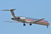 N423AA @ KORD - American Airlines MD-82, N423AA on final RWY 10 KORD - by Mark Kalfas