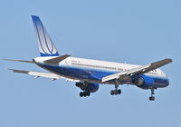 N530UA @ KORD - United Airlines Boeing 757-222, N530UA final RWY 10 KORD - by Mark Kalfas