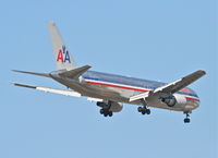 N387AM @ KORD - American Airlines Boeing 767-323, N387AM on final RWY 10 KORD - by Mark Kalfas