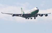 B-16406 @ KORD - Eva Air Cargo Boeing 747-45E, B-16406 on approach RWY 10 KORD - by Mark Kalfas