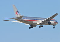 N793AN @ KORD - American Airlines Boeing 777-223, N793AN on final RWY 10 KORD - by Mark Kalfas