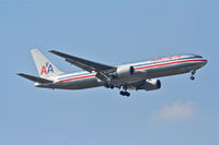N385AM @ KORD - American Airlines Boeing 767-323. N385AM RWY 10 approach KORD - by Mark Kalfas