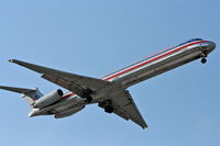 N480AA @ KORD - American Airlines Mcdonnell Douglas MD-82, N480AA  RWY 10 approach KORD - by Mark Kalfas