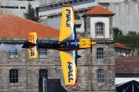 N19MX - Red Bull Air Race Porto 2009 - Matt Hall - by Juergen Postl