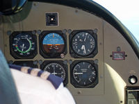 N302PW - straight & level, 5500 ft, 140 knots - on the way from Honolulu to Molokai - by Micha Lueck