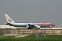 N372AA @ EBBR - Aligning to take off on rwy 02 (flight AA089) - by Daniel Vanderauwera