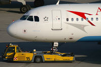 OE-LBS @ VIE - Austrian Airlines Airbus A320 - by Thomas Ramgraber-VAP