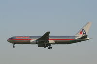 N355AA @ EBBR - arrival of flight AA088 to rwy 25L - by Daniel Vanderauwera