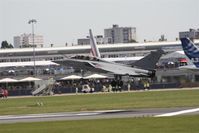 335 @ LFPB - on display at le Bourget 2009 - by juju777