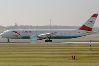OE-LAT @ VIE - Austrian Airlines Boeing 767-3A1(ER) - by Joker767