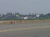 N2809R @ POC - Landing runway 26L - by Helicopterfriend