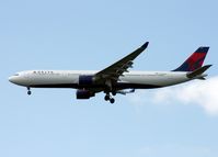 N809NW @ DTW - Delta A330-300 - by Florida Metal