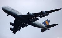 D-ABVX @ EDDF - Lufthansa B747 - by Jan Lefers