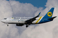 UR-GAT @ LOWW - Ukraine International Airlines - by Thomas Posch - VAP