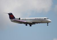 N8783E @ DTW - Delta Connection CRJ-200 - by Florida Metal