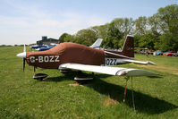 G-BOZZ @ EGHP - seen @ Popham - by castle