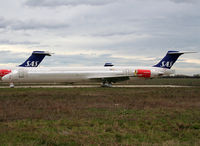 LN-ROO photo, click to enlarge