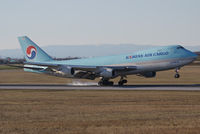 HL7602 @ VIE - Korean Air Cargo Boeing 747-4B5F(SCD) - by Joker767