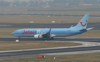 OO-VAC @ EBBR - Rolling down Runway 07R. - by MikeP