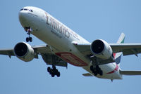 A6-ECO @ LOWW - Emirates - by Bigengine