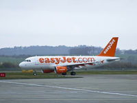 G-EZDA @ EGPH - Easyjet A319 Taxiing to runway 06 at EDI - by Mike stanners