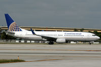 N76265 @ FLL - visitor - by Wolfgang Zilske