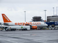 G-EJJB @ EGPH - Easyjet A319 Being refuelled at EDI - by Mike stanners