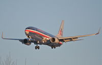 N979AN @ KORD - American Airlines Boeing 737-223, AAL538, arriving KORD RWY 28 from KLAS. - by Mark Kalfas