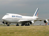 F-GISC @ LFPG - Air France - by vickersfour