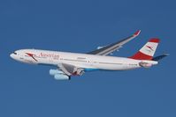 OE-LAH @ LOWW - Austrian Airlines A340-200 - by Andy Graf-VAP