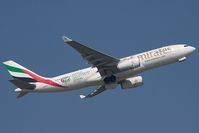 A6-EKY @ LOWW - Emirates A330-200
