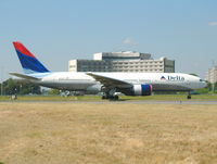 N863DA @ LFPG - Delta Airlines - by vickersfour