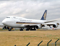 9V-SPQ @ LFPG - Singapore Airlines - by vickersfour