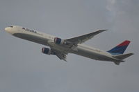 N835MH @ KLAX - Delta Airlines Boeing 767-432, 25R departure KLAX. - by Mark Kalfas